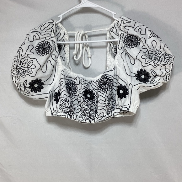 Free People Tops - Free People medium Black and White Embroidered Blouse